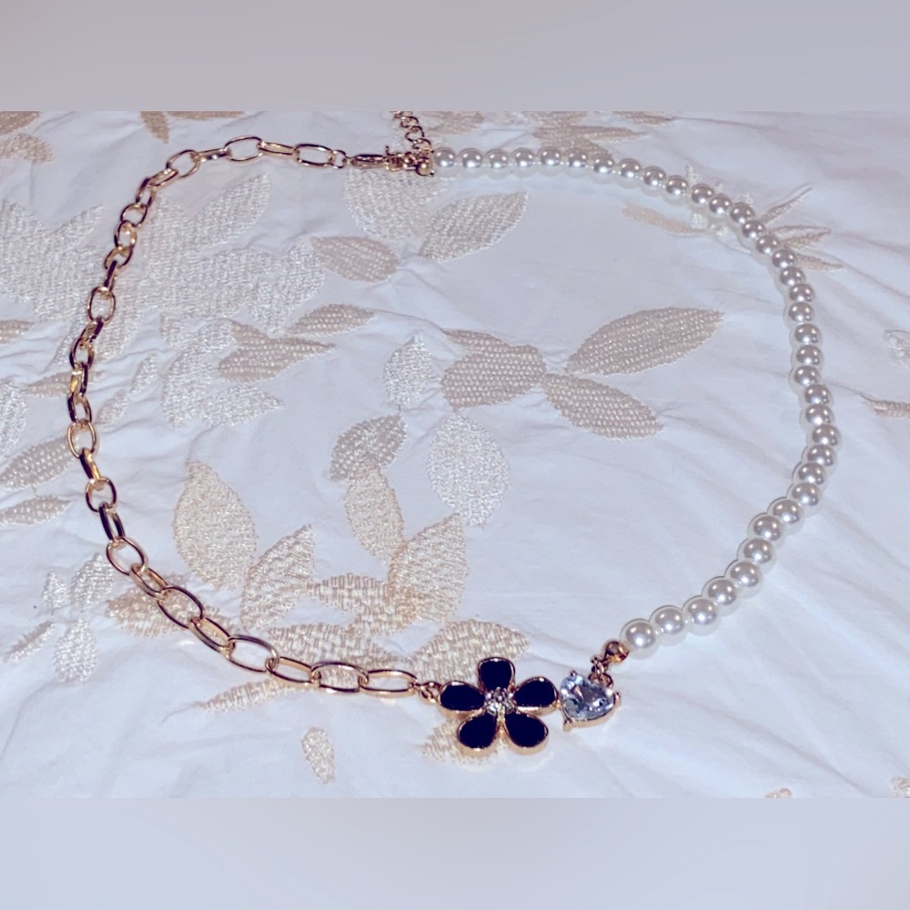 NWT Mixed Gold & Blue Tone Necklace- 17” Chain w/Acrylic Blue Flower & Crystals - Picture 13 of 16